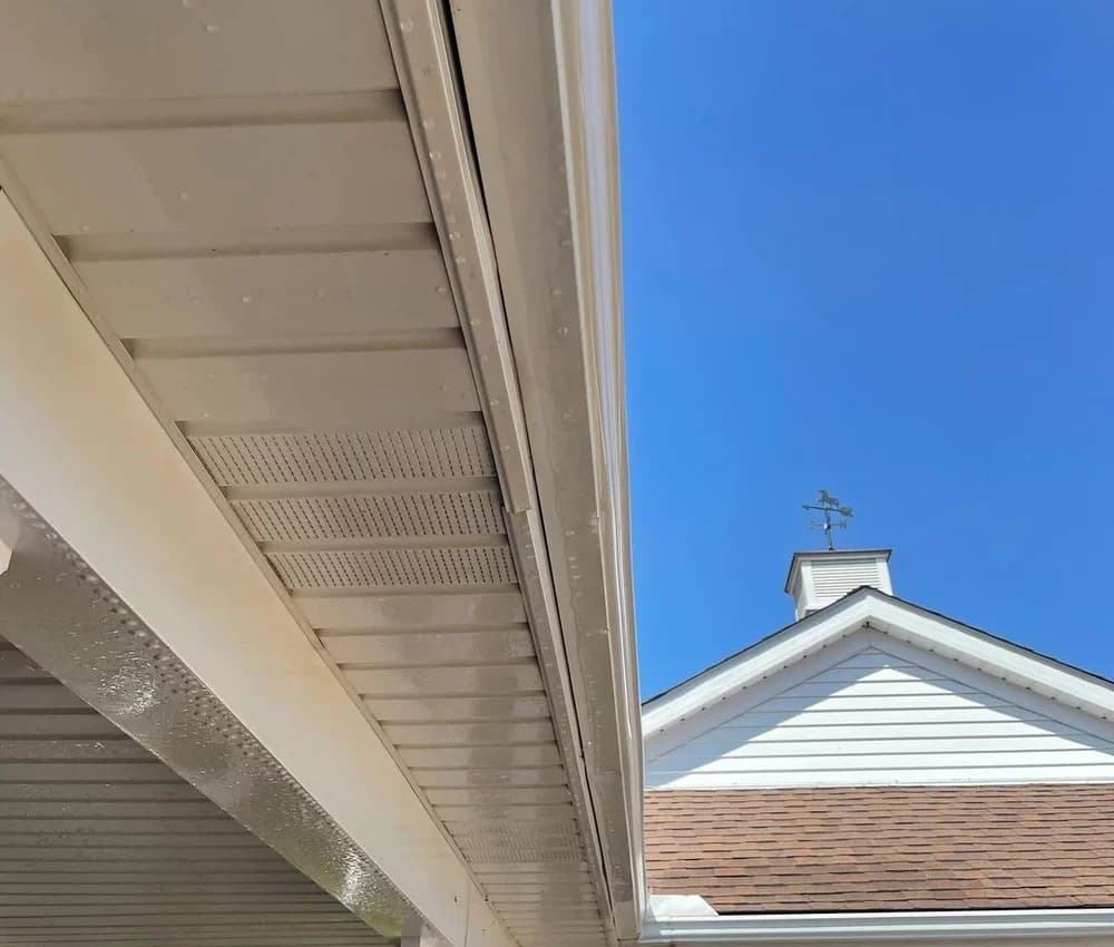 After — Eavestrough soft washing before and after in Niagara-on-the-Lake