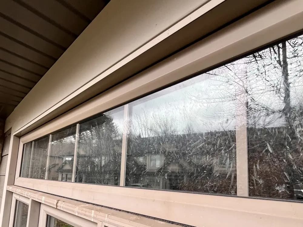 Before — Window display cleaning before and after in St. Catharines